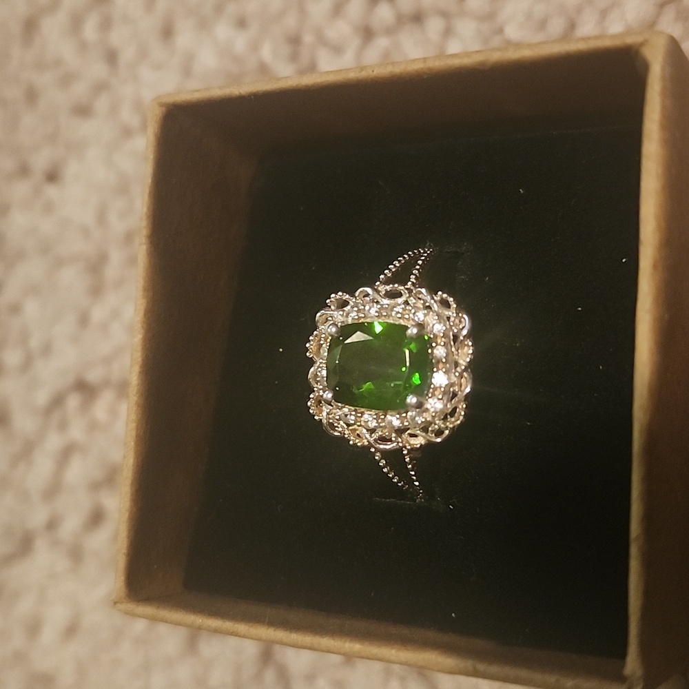 Sterling Silver Emerald Color Stone Ring - image 2